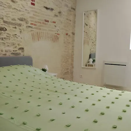 Calme & Elegant - Gare A 3 Min Apartment *